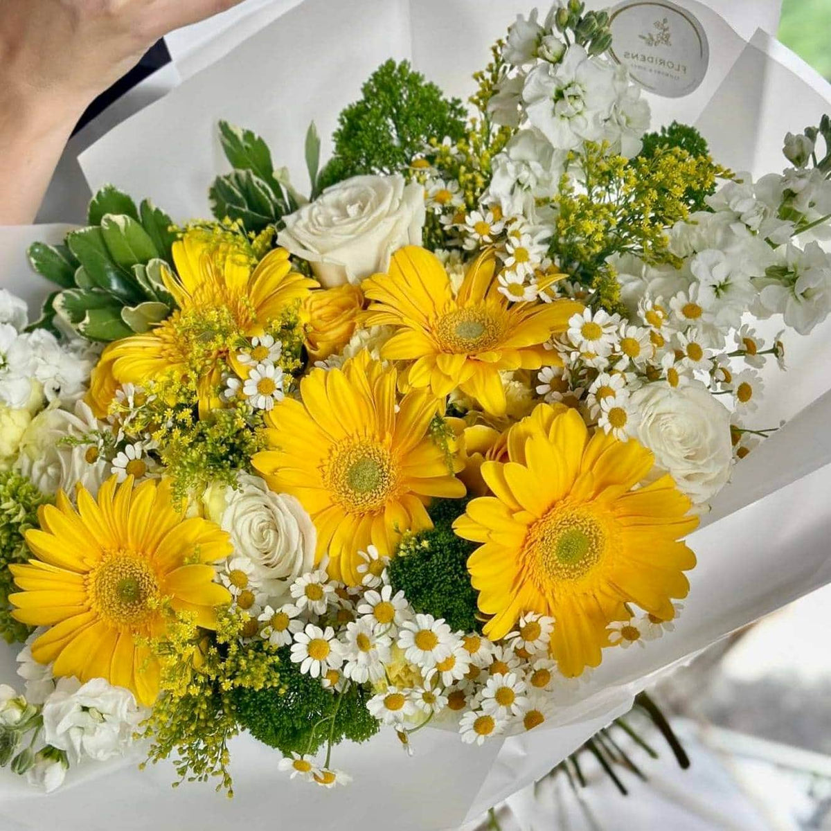 Sunny delivery Los Angeles, CA Floridens Flowers & Gifts