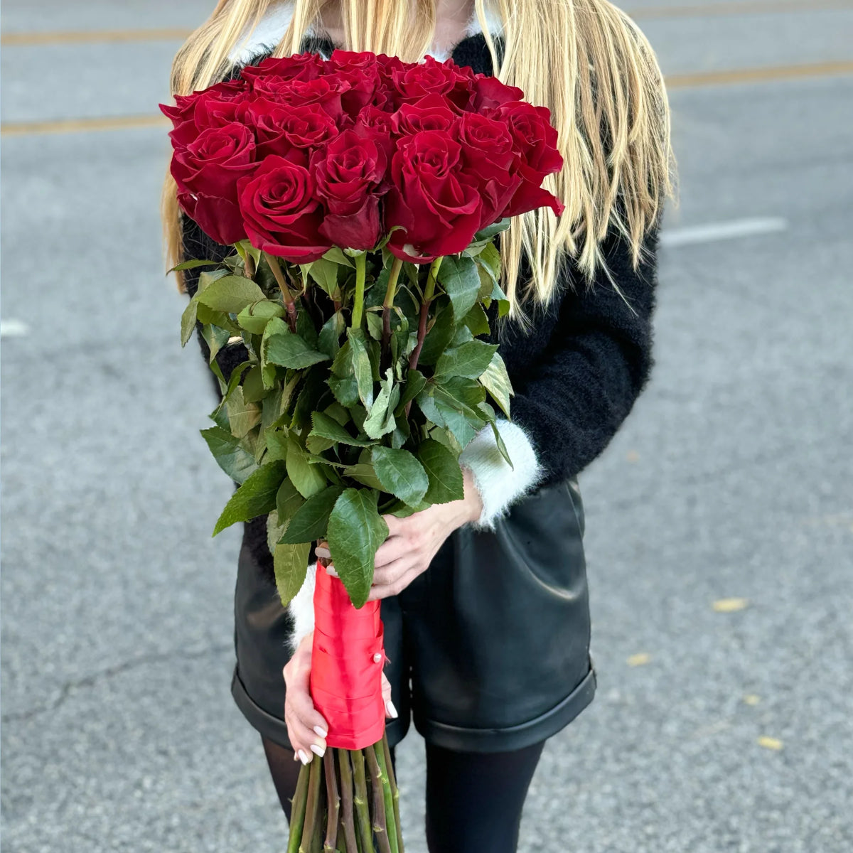 Red roses bouquet flower delivery in Los Angeles, CA